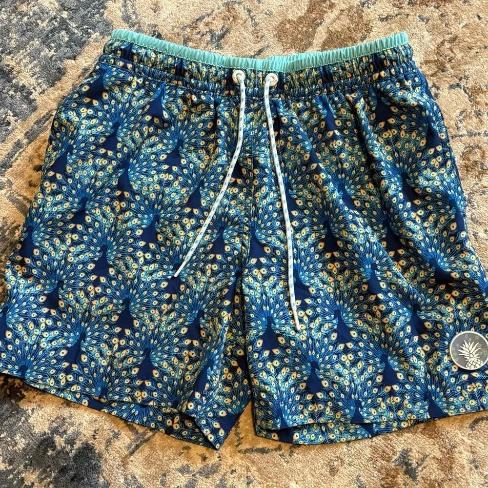 Chubbie Mens Swim Trunks Large The Fan Outs Peacock 5.5” Drawstring